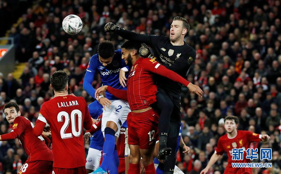 防他？不存在的！小罗的盘带是艺术